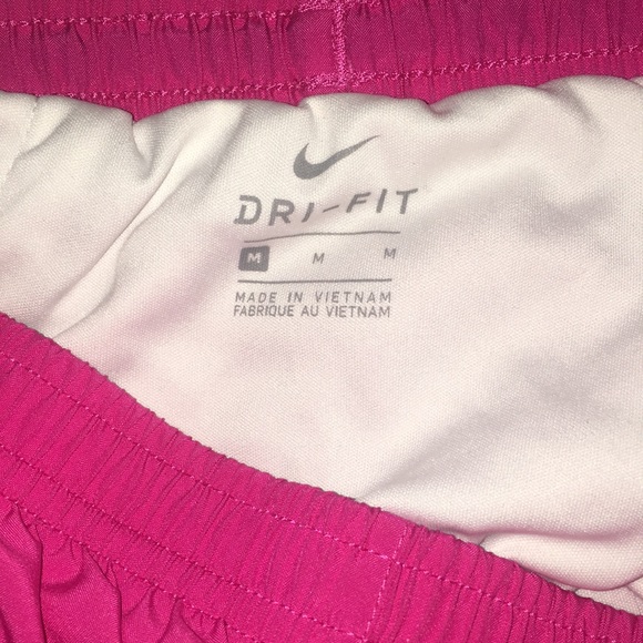 Girls Nike Running shorts size M - Picture 3 of 3